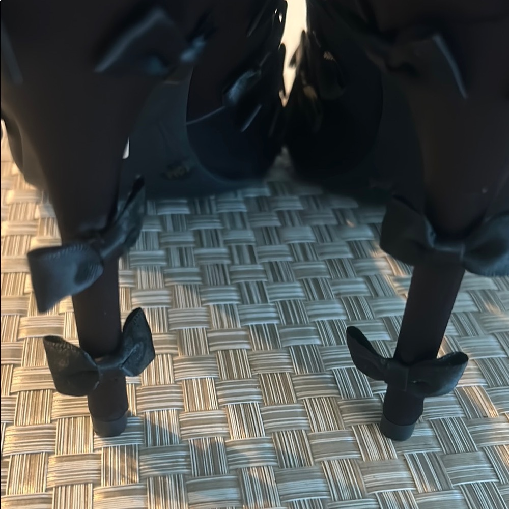 GIANI BINI Black Bow-Adorned Heels - Picture 8 of 10